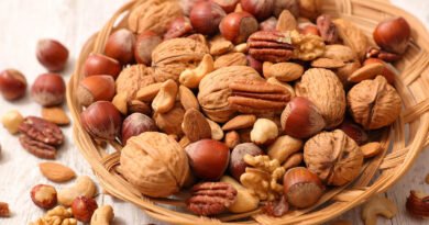 Frutos secos surtidos: nueces, almendras, pecanas y castañas de cajú
