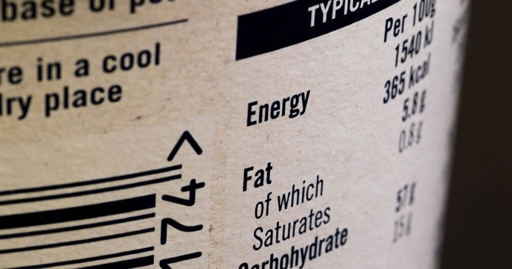 Información nutricional en la etiqueta de un envase de alimento